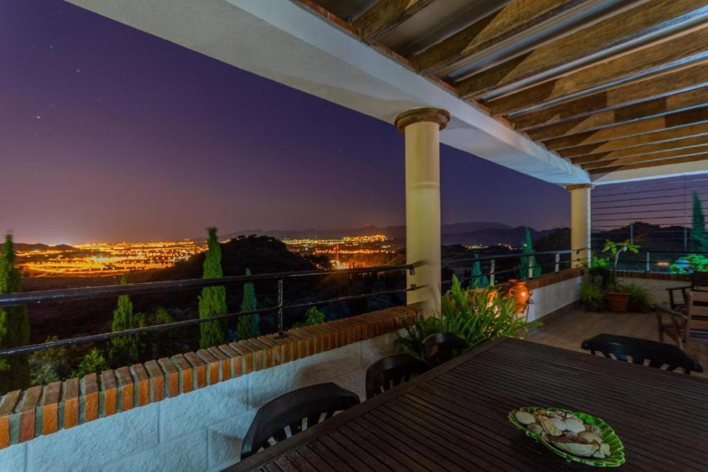 Villa Preciosa Casa Rural A Un Paso Del Centro à Málaga Extérieur photo