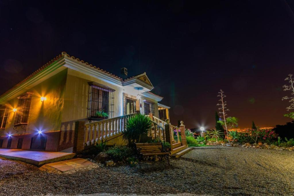 Villa Preciosa Casa Rural A Un Paso Del Centro à Málaga Extérieur photo