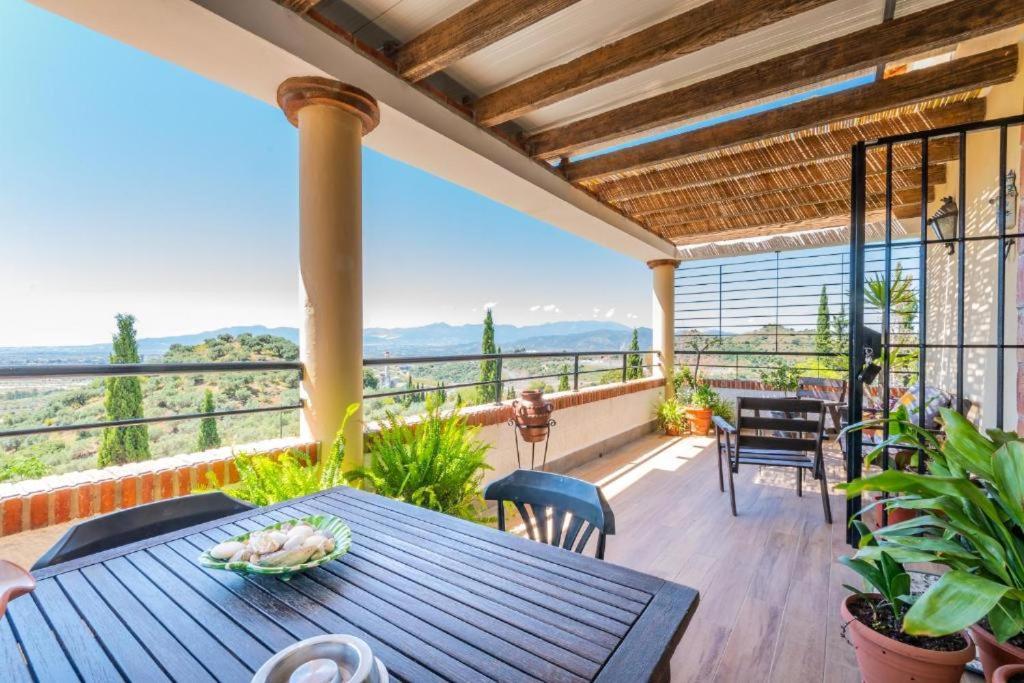 Villa Preciosa Casa Rural A Un Paso Del Centro à Málaga Extérieur photo